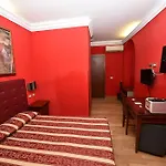 Augustus Hotel